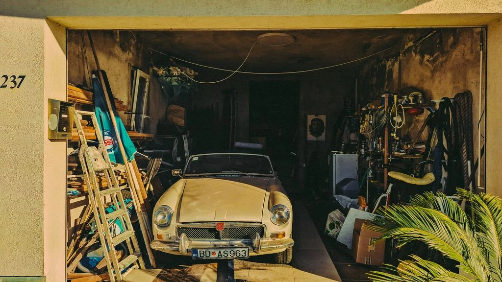 Interior view of the 84 Bogart Street studio floor.