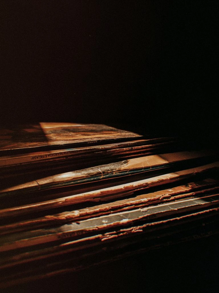 Lo Mar tour merchandise system
